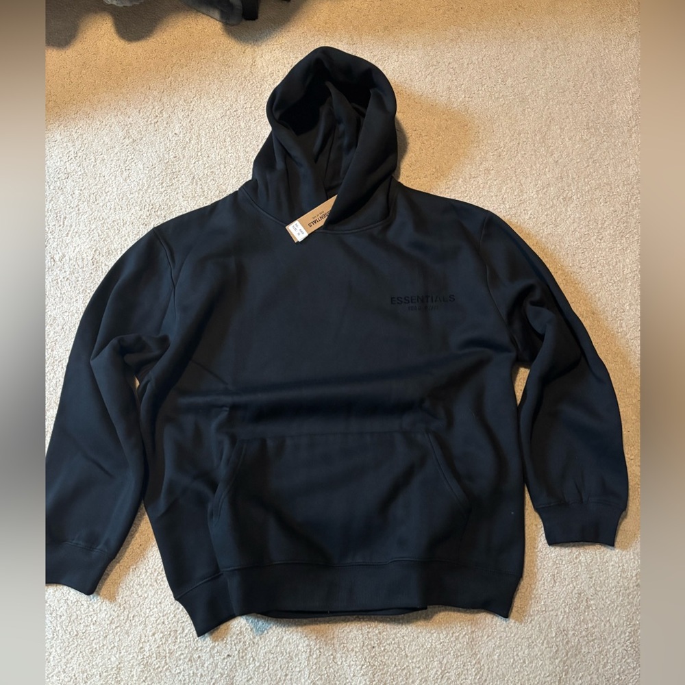 Fear of God Essentials Pullover BlackChest Logo Hoodie Men’s Size xl